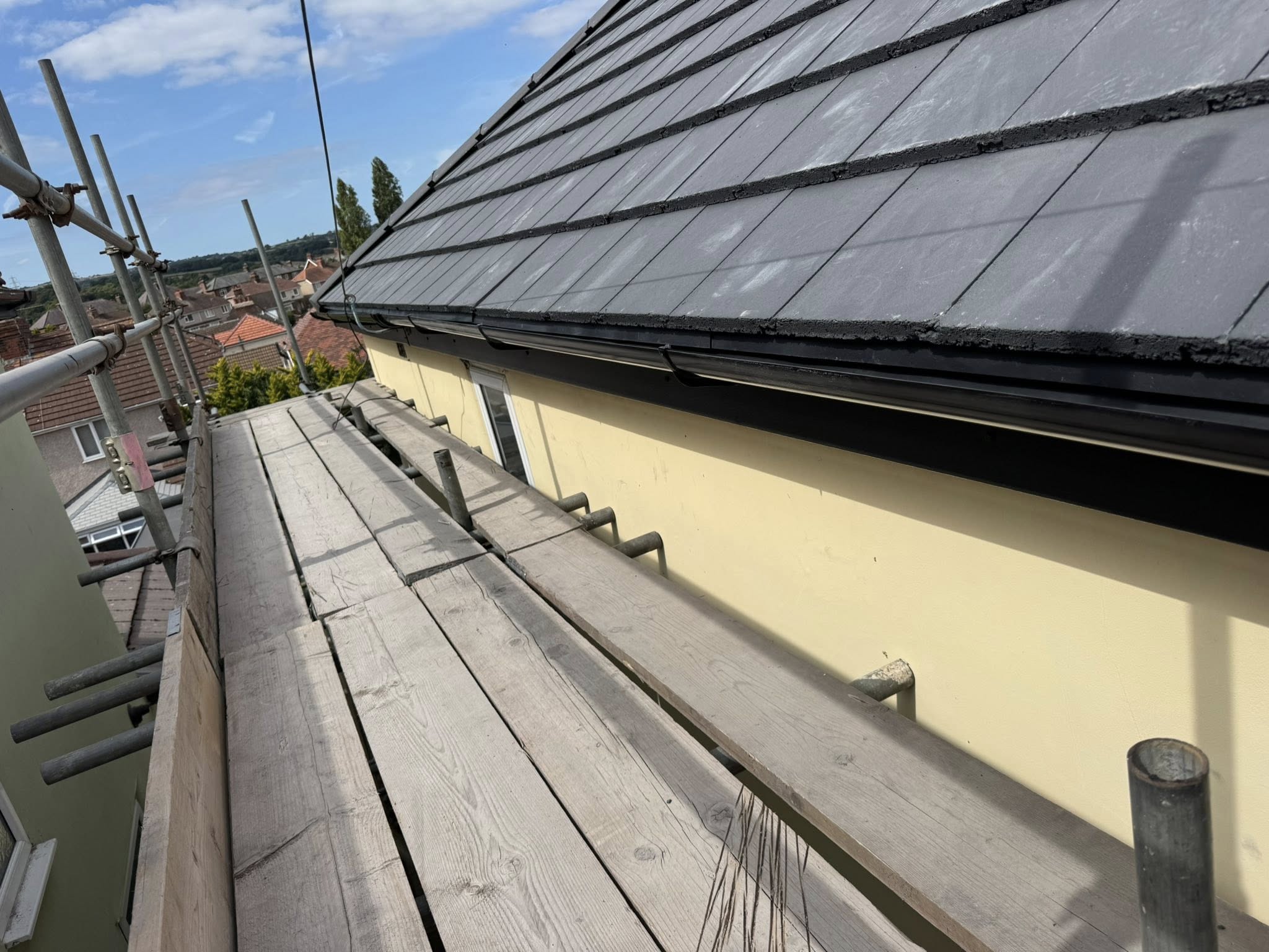 roofers in Connah